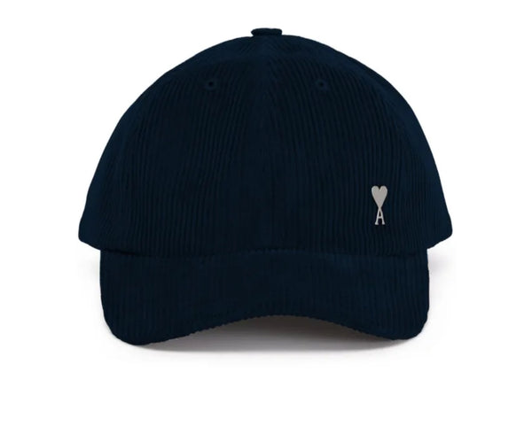 AMI Paris – Ami de Coeur Baseballkappe aus Cord